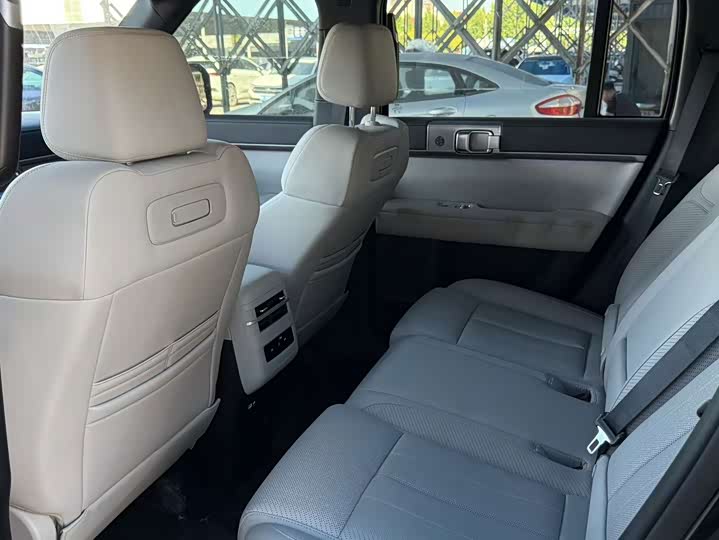 BYD FangChengBao Titanium 7 (Tai 7), 2025 — фото 4 из 9