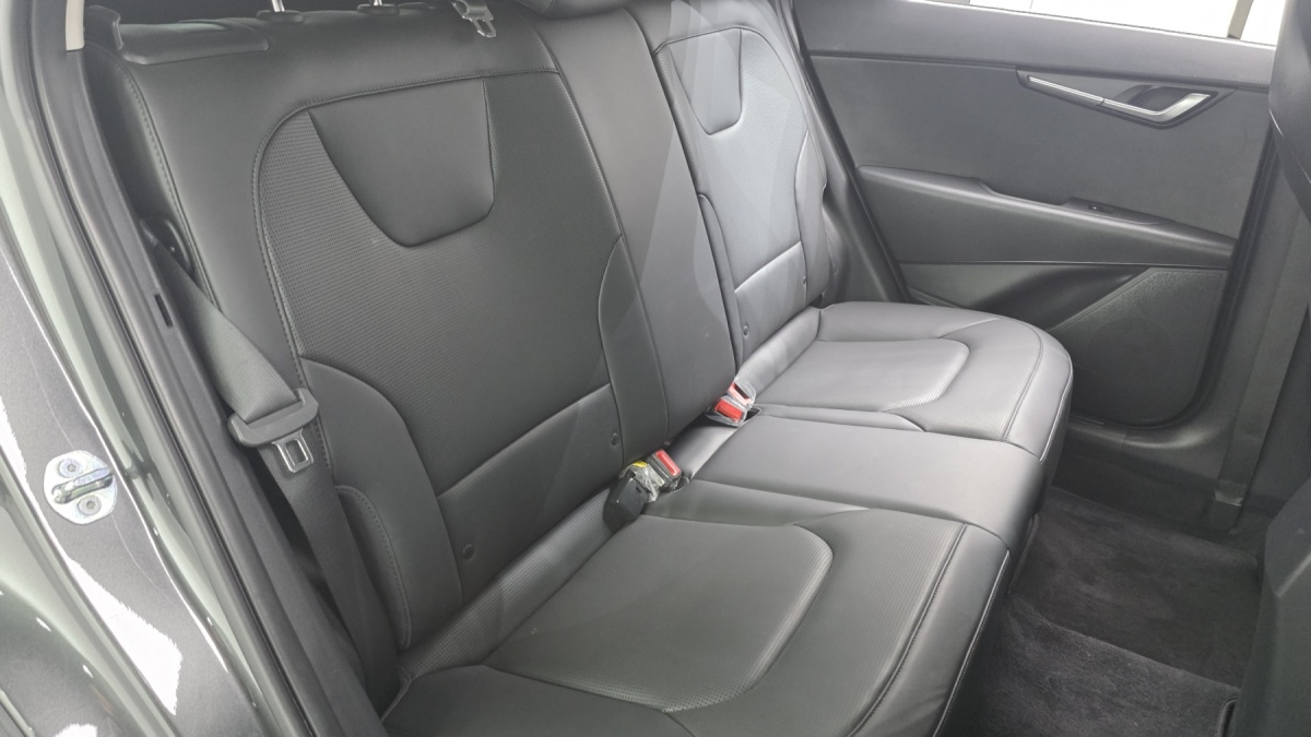 Kia Niro, 2023 — фото 11 из 12