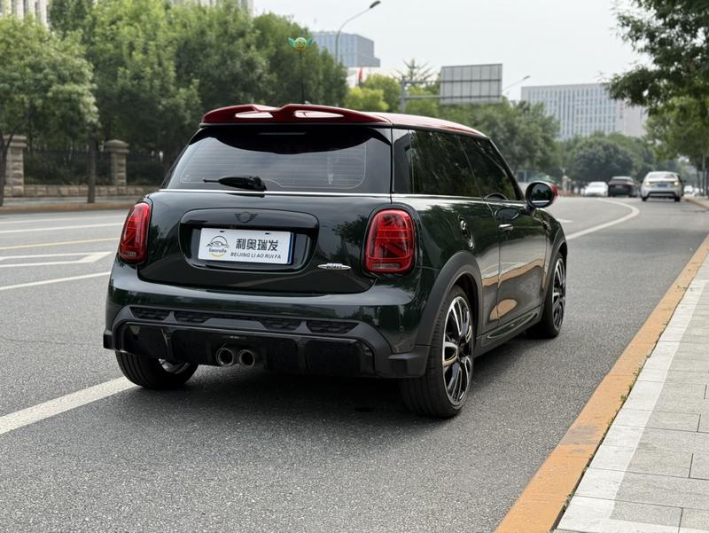 Mini Mini JCW, 2022 — фото 6 из 12