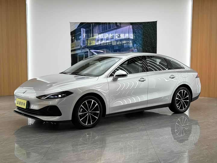 Roewe D7, 2025 — купить в Санкт-Петербурге под ключ