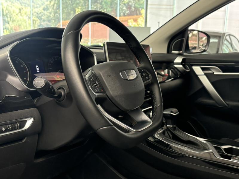 Geely Coolray, 2025 — фото 9 из 12
