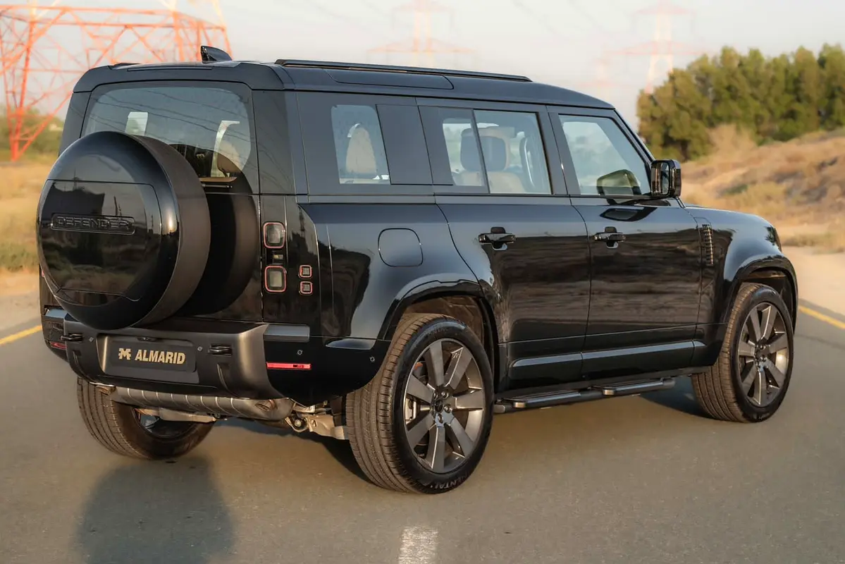 Land Rover Defender, 2026 — фото 2 из 10
