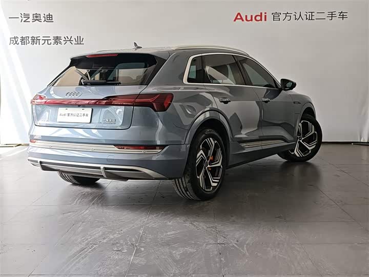 Audi e-tron, 2023 — фото 4 из 9