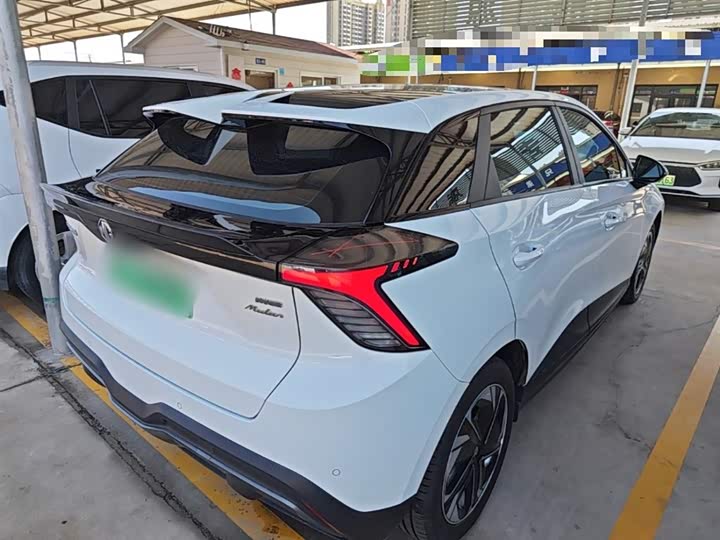 MG Motor 4 EV, 2022 — фото 7 из 9