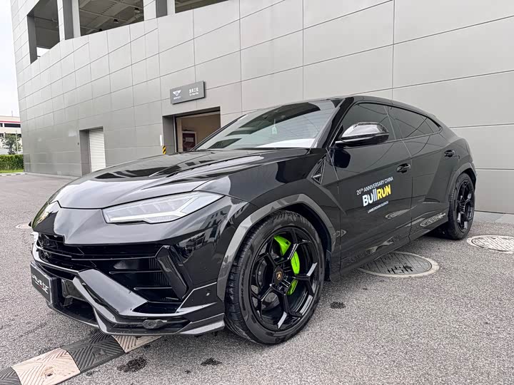 Lamborghini Urus, 2023 — купить в Йошкар-Оле под ключ