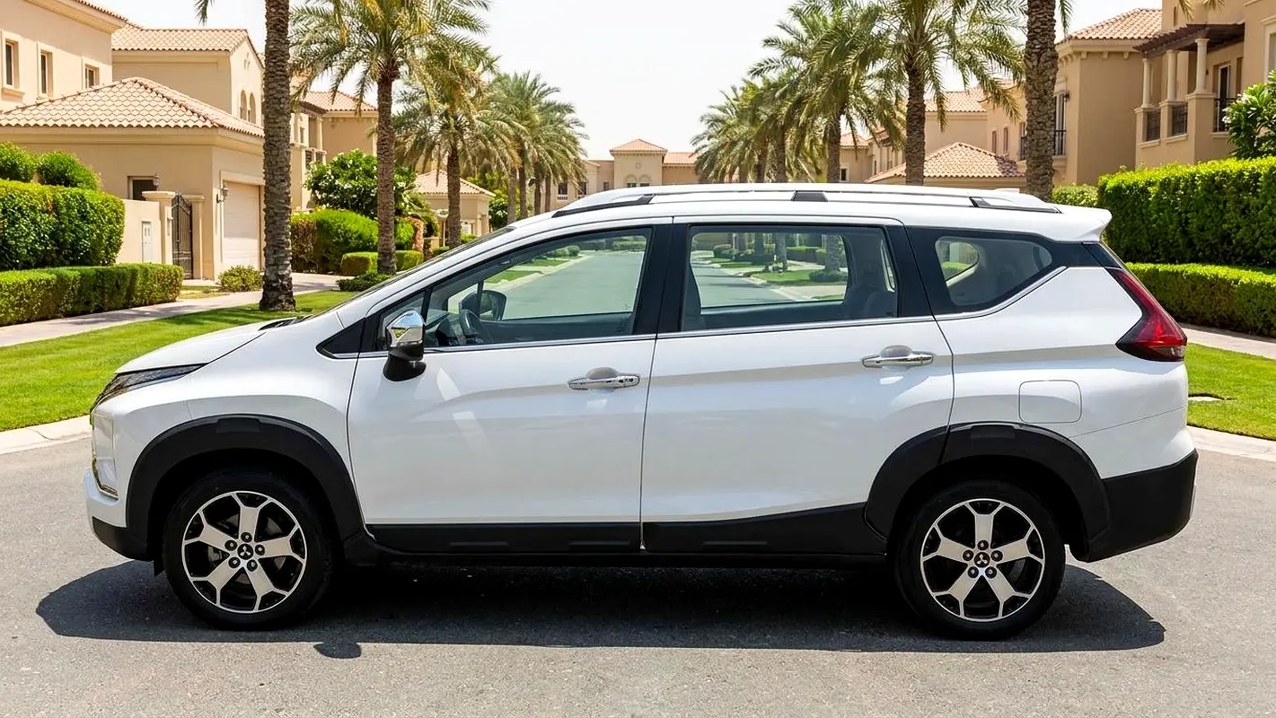 Mitsubishi Xpander Cross, 2023 — фото 3 из 10