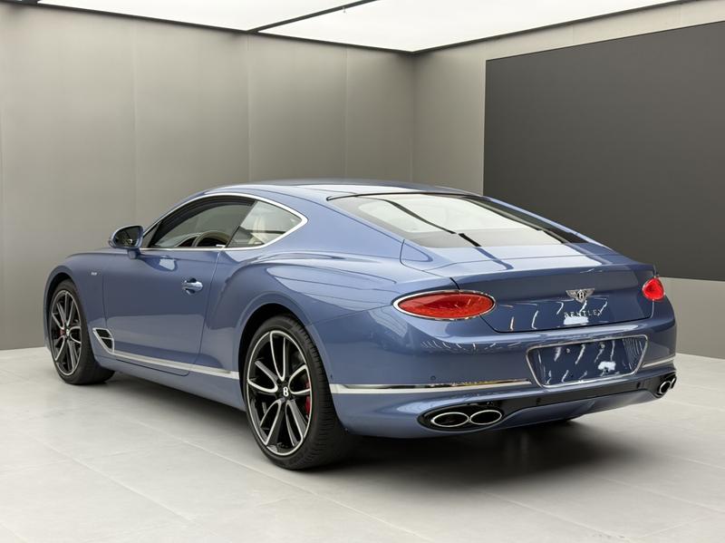 Bentley Continental GT, 2022 — фото 3 из 11