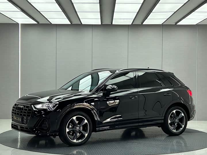 Audi Q3, 2022 — купить в Перми под ключ