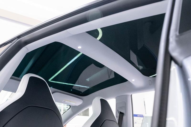 Tesla Model 3, 2025 — фото 12 из 12