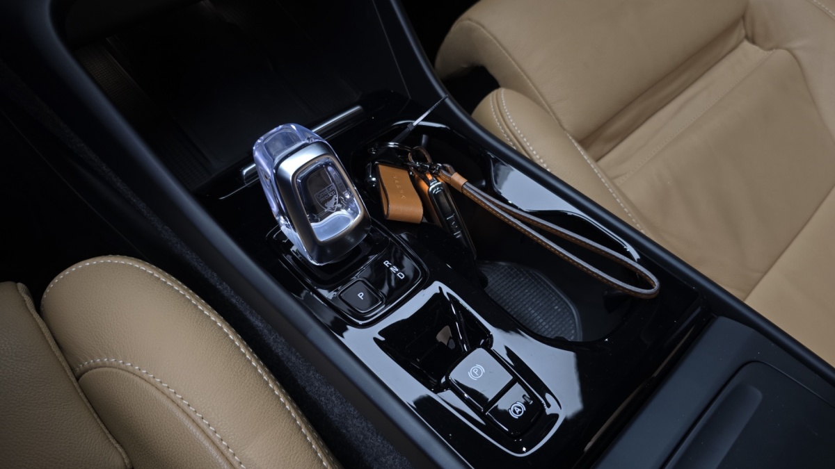 Volvo XC40, 2021 — фото 8 из 12