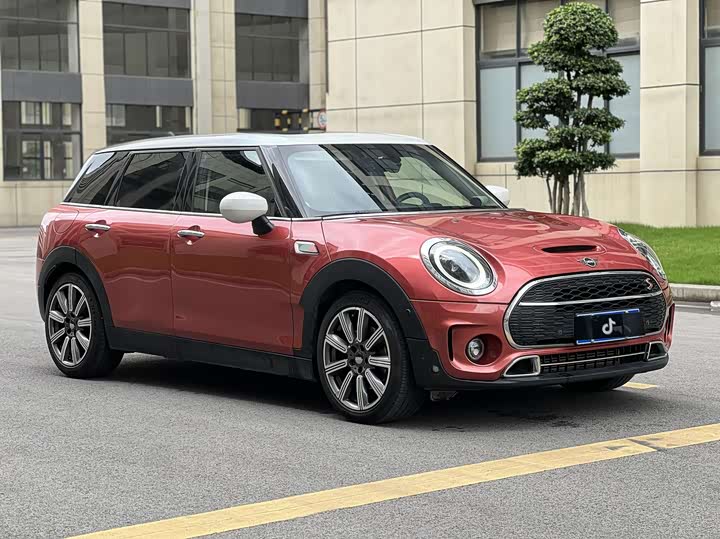 Mini Clubman, 2022 — фото 3 из 9