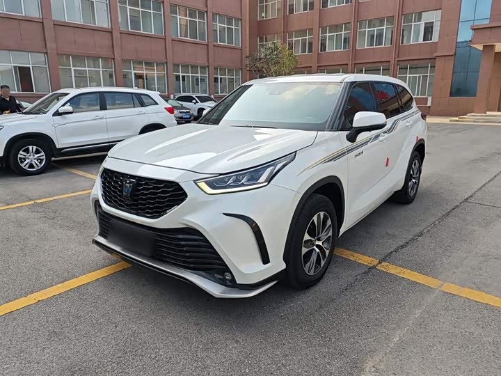 Toyota Crown Kluger, 2022 — купить в Чебоксарах под ключ