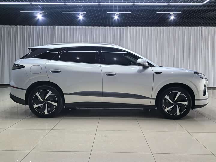BYD Sea Lion 06 Hybrid/EV, 2026 — фото 7 из 9