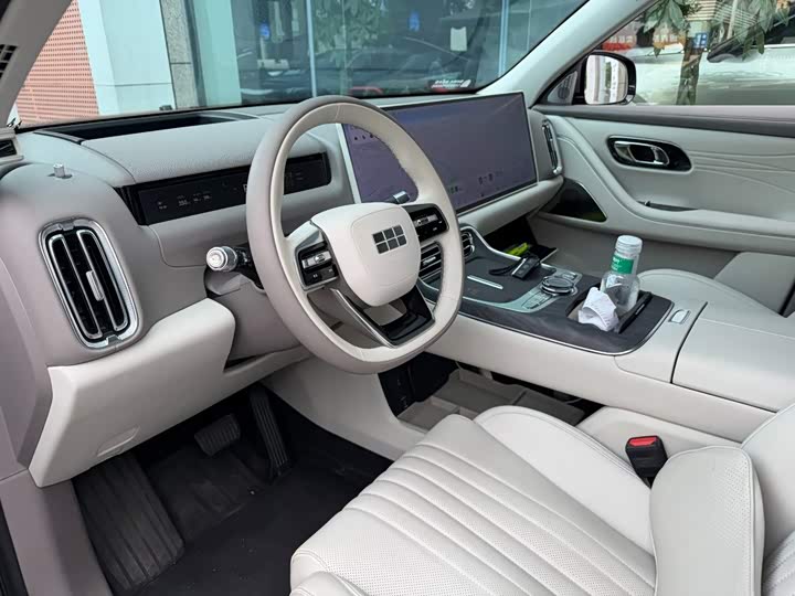 Geely Galaxy M9, 2025 — фото 7 из 9