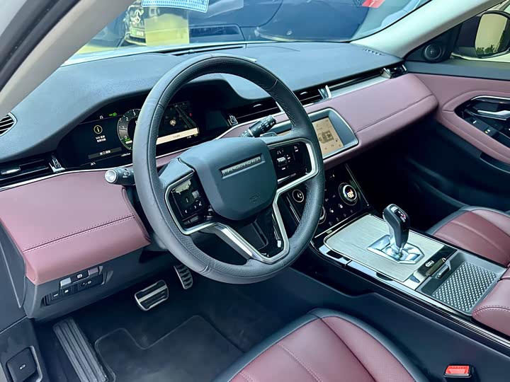 Land Rover Range Rover Evoque L Hybrid, 2023 — фото 8 из 9