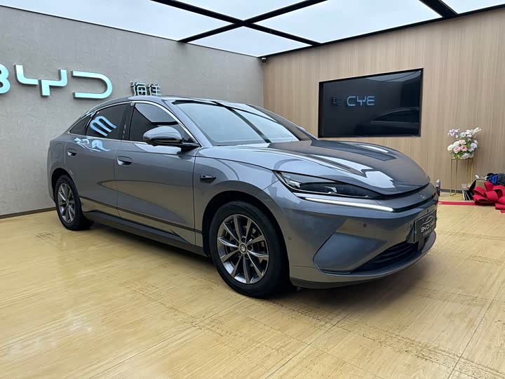BYD Qin L, 2025 — фото 2 из 9
