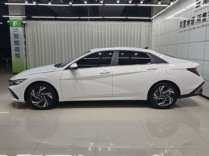 Hyundai Elantra N line, 2023 — фото 4 из 9
