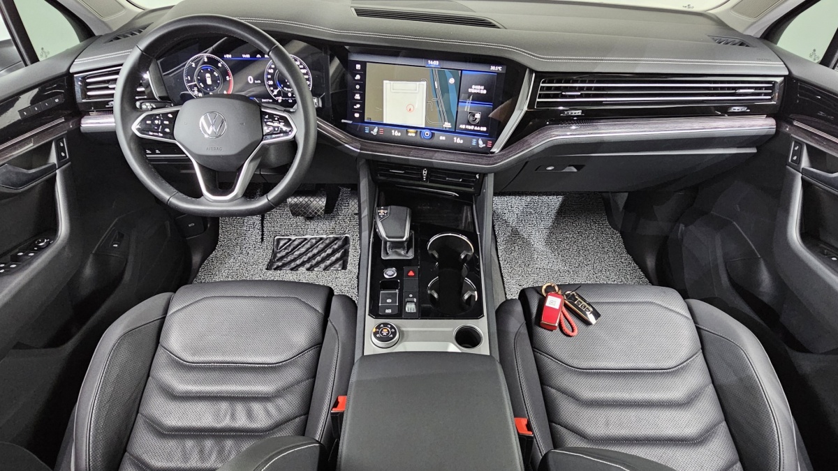 Volkswagen Touareg, 2023 — фото 6 из 12