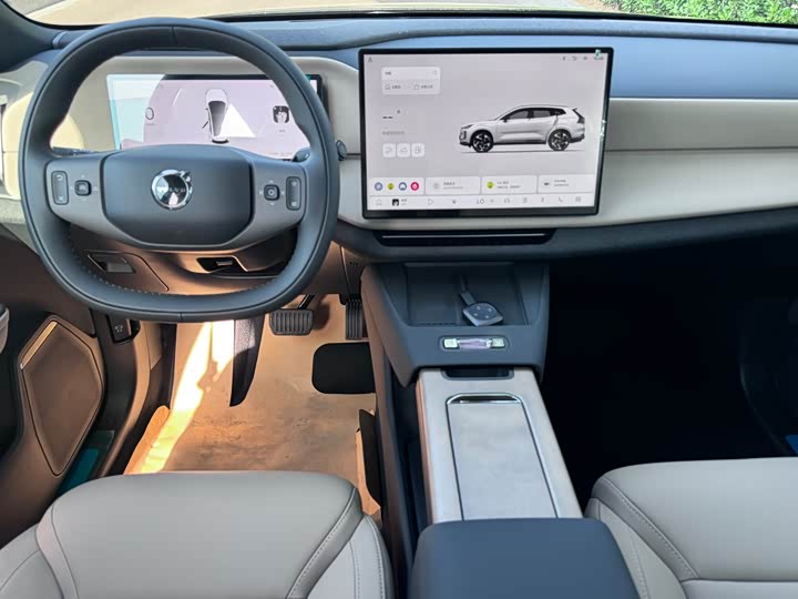 Volvo XC70 Hybrid, 2025 — фото 6 из 9