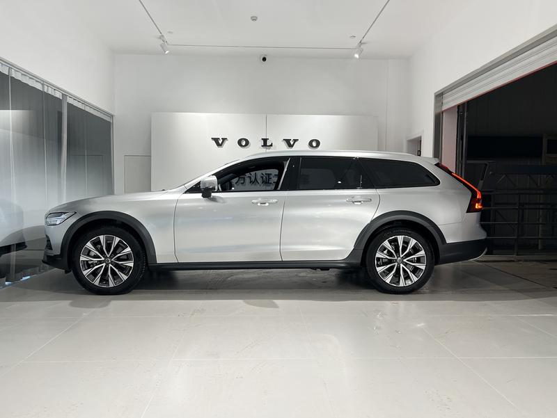 Volvo V90, 2025 — фото 4 из 12