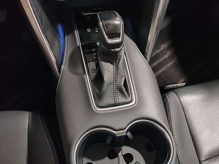 Toyota Harrier, 2021 — фото 8 из 9