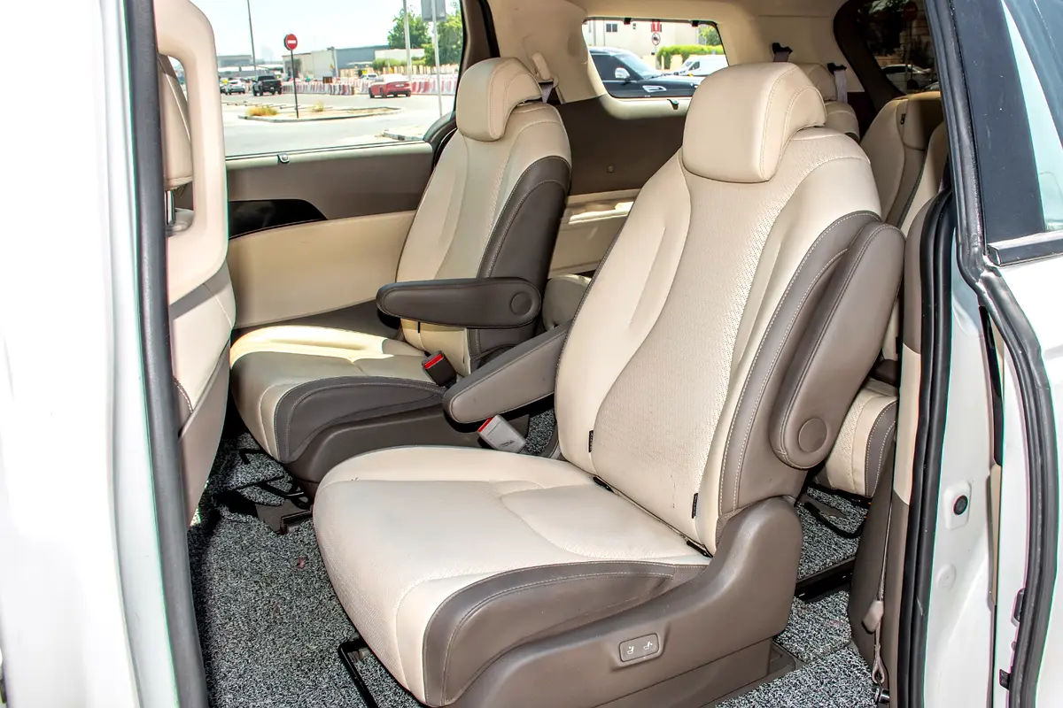 Kia Carnival, 2025 — фото 10 из 10