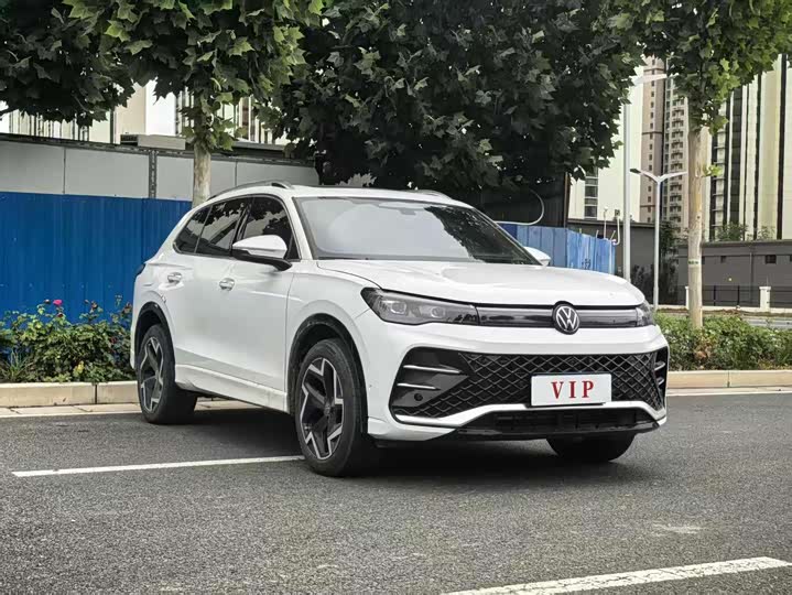 Volkswagen Tiguan L Pro, 2025 — фото 3 из 9