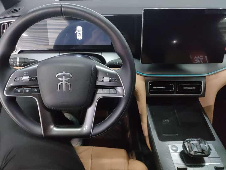 BYD Song L DM-i Hybrid, 2024 — фото 8 из 9