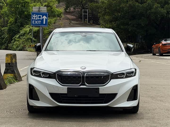 BMW i3, 2024 — фото 2 из 9
