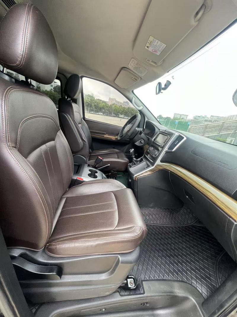 Dongfeng Forthing Lingzhi Plus, 2022 — фото 9 из 12