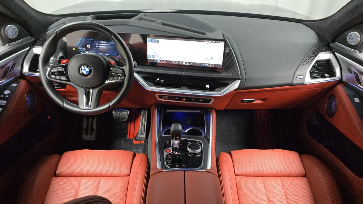 BMW XM, 2024 — фото 7 из 12