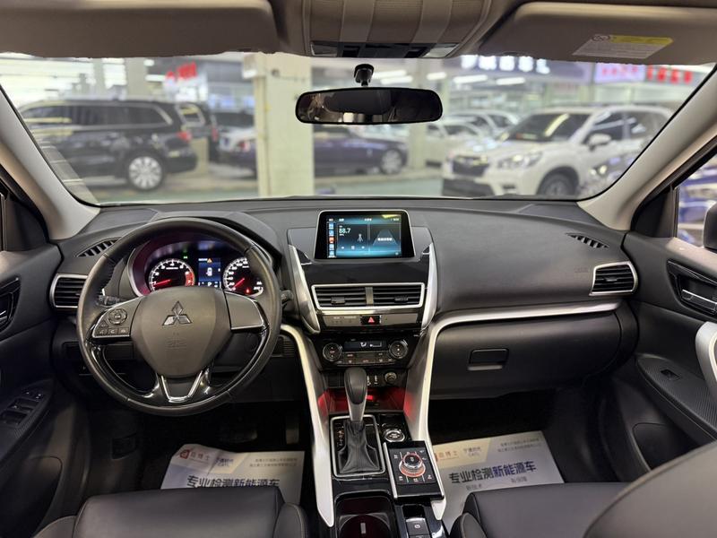 Mitsubishi Eclipse Cross, 2022 — фото 6 из 12