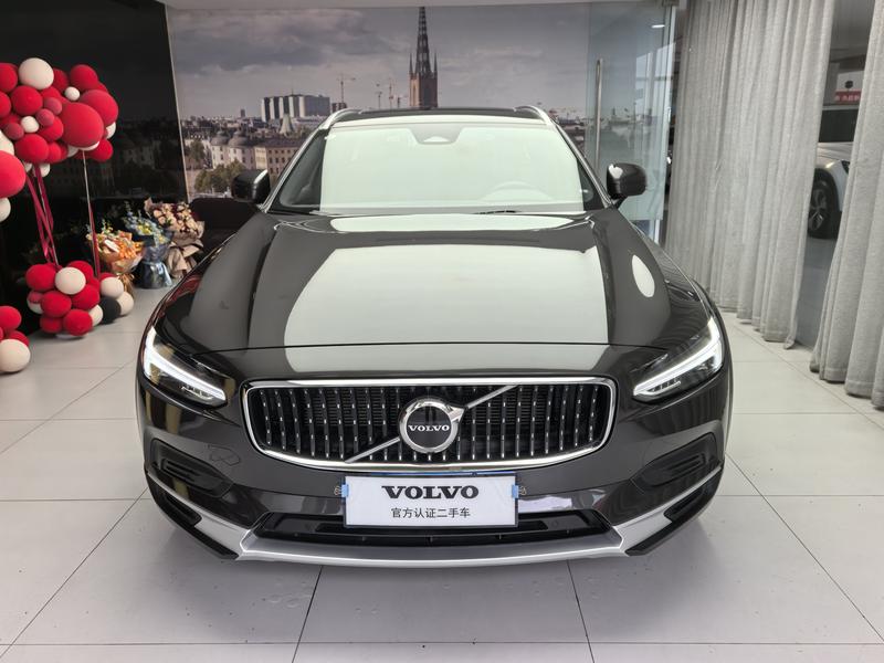 Volvo V90, 2025 — фото 2 из 12