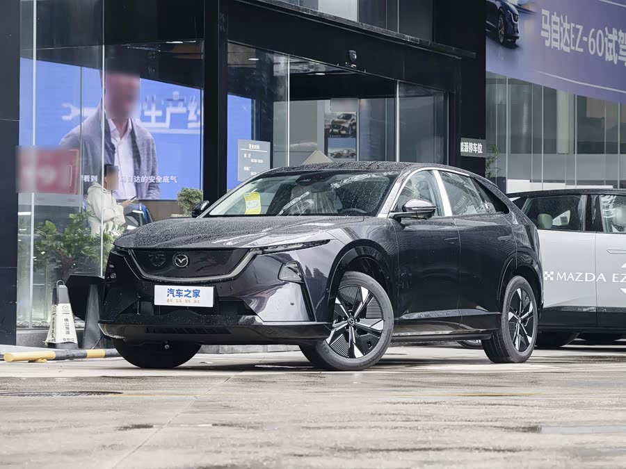 Mazda EZ-60, 2026 — купить в Казани под ключ