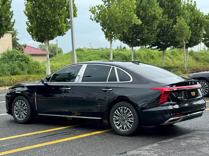 Hongqi H5, 2024 — фото 7 из 9