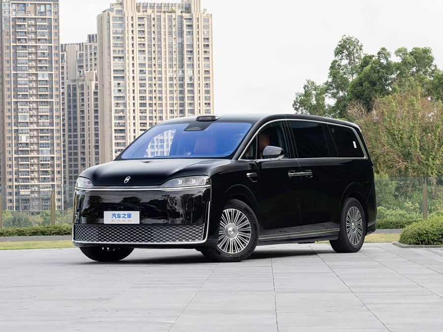 Luxeed V9, 2026 — купить в Тамбове под ключ