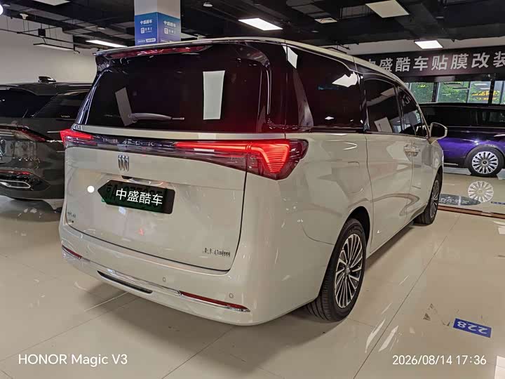 Buick GL8 Hybrid, 2025 — фото 5 из 9