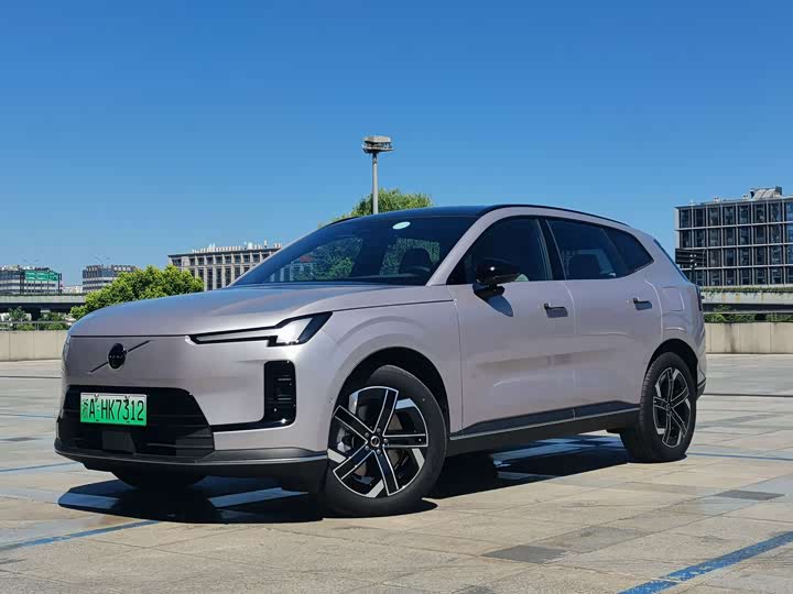 Volvo XC70 Hybrid, 2026 — купить в Самаре под ключ
