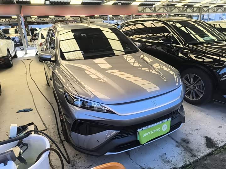BYD Song Pro Hybrid, 2025 — фото 4 из 9