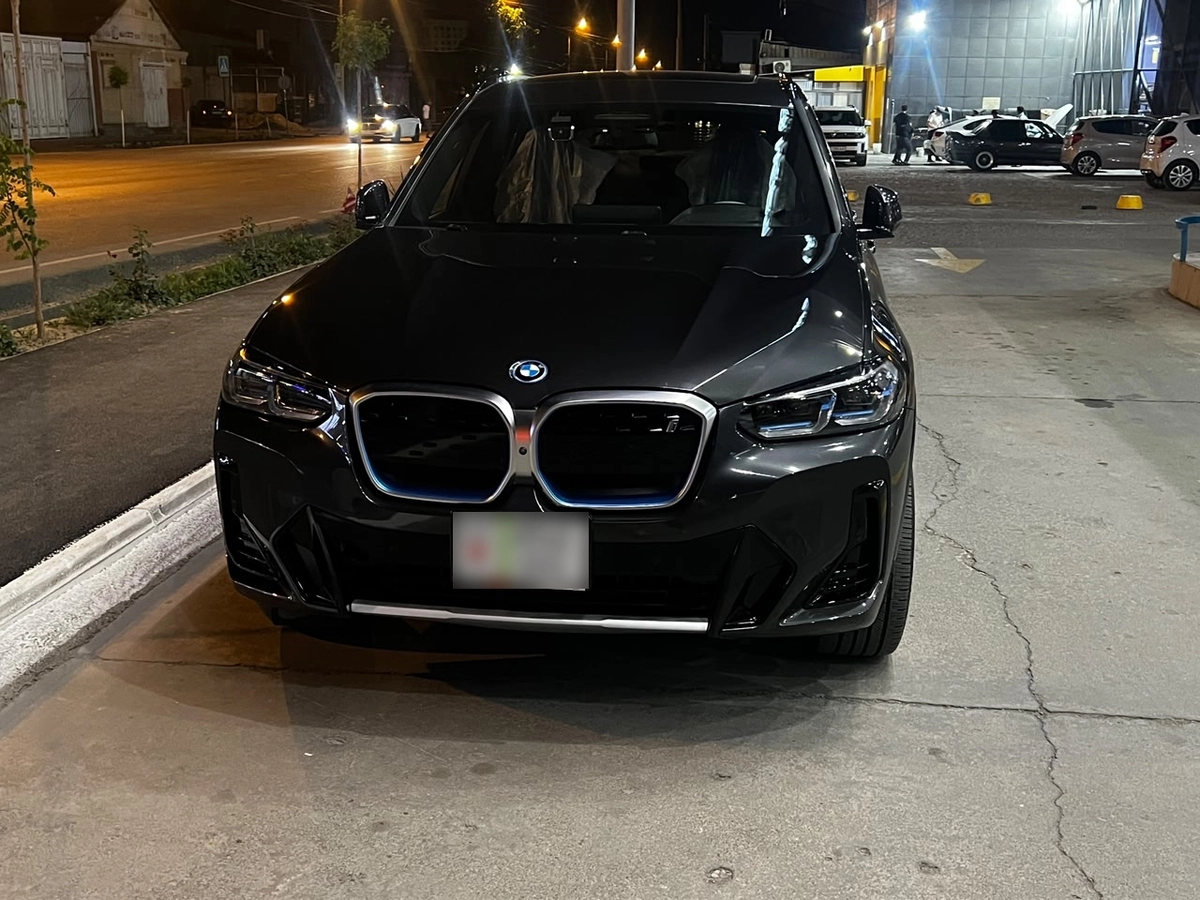BMW IX3, 2021 — фото 2 из 12
