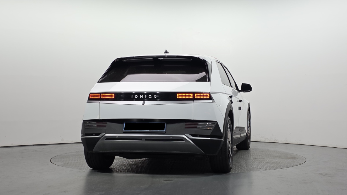 Hyundai Ioniq 5, 2022 — фото 4 из 12