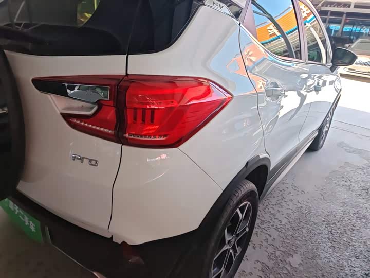 BYD Yuan Pro, 2022 — фото 8 из 9
