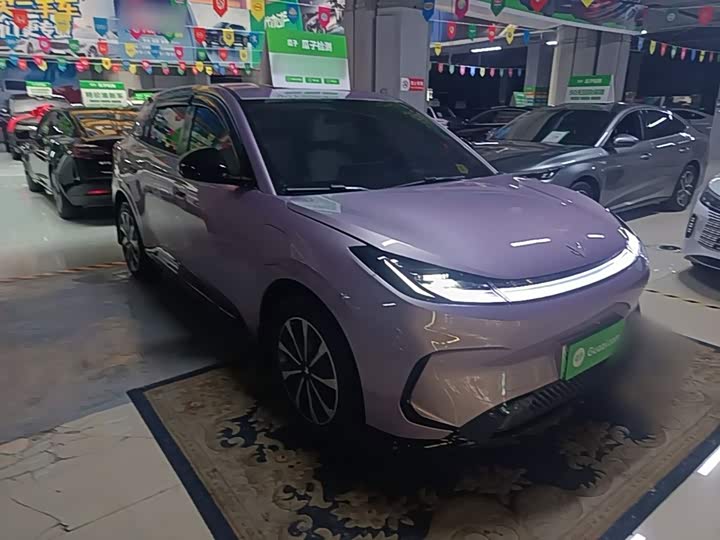 BAIC Arcfox T1, 2025 — фото 4 из 9