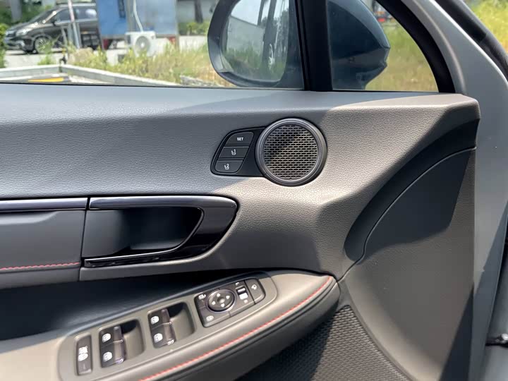 Hyundai Sonata N Line, 2024 — фото 8 из 9