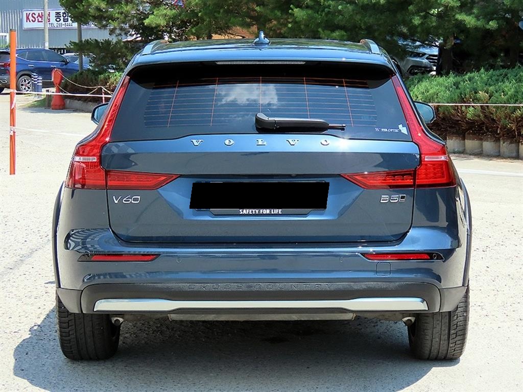 Volvo V60, 2022 — фото 4 из 12