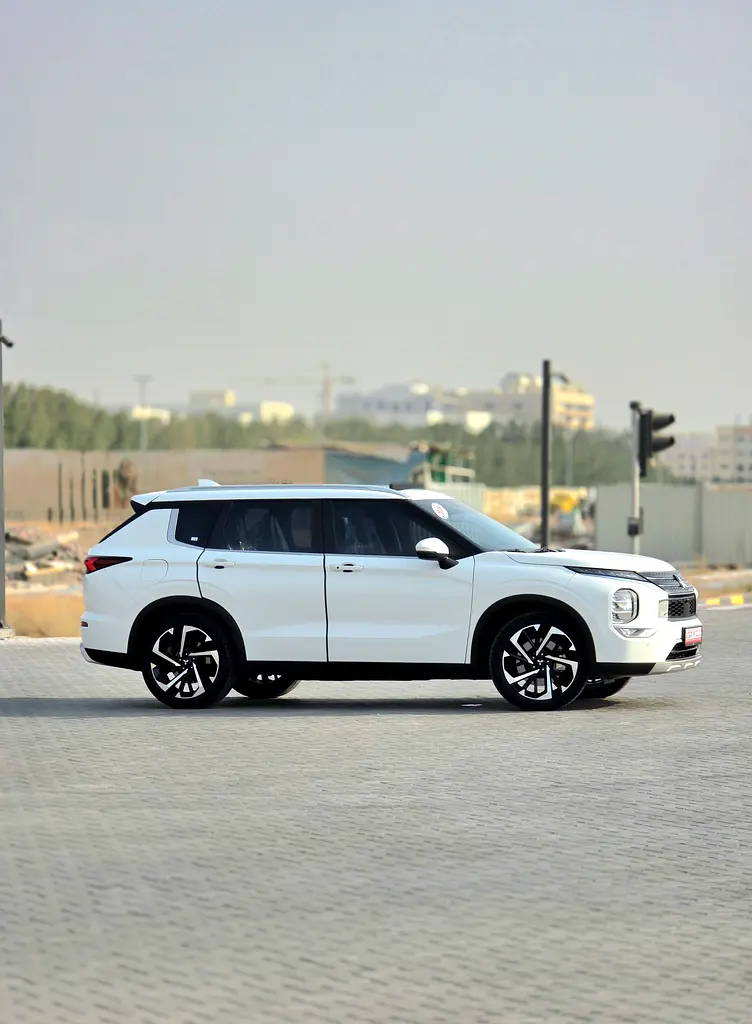 Mitsubishi Outlander, 2024 — фото 9 из 10