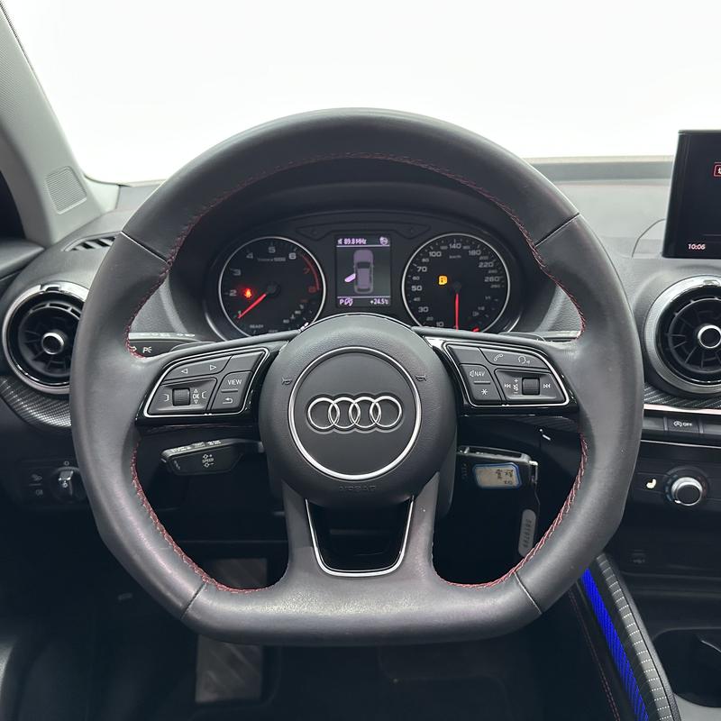Audi Q2L, 2023 — фото 11 из 12
