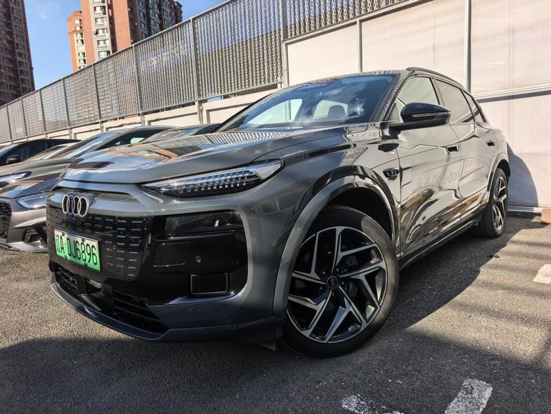 Audi Q6L e-tron, 2025 — купить в Смоленске под ключ