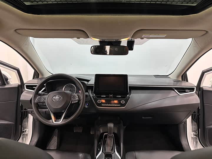 Toyota Corolla, 2021 — фото 5 из 9