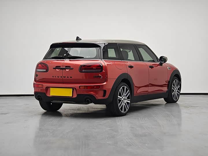 Mini Clubman, 2023 — фото 7 из 9